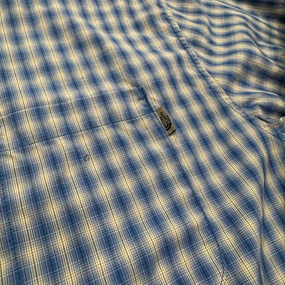 The North Face Shirt Mens Large Blue Plaid Button Up Collared Fishing‎ Outdoors
